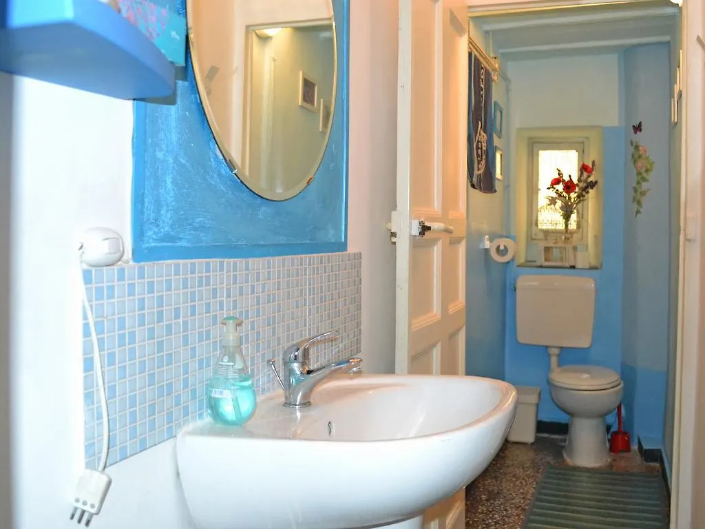 B&B Blue Home Genoa 3*,  Italy