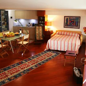 Apartment Elegante Monolocale, Genua